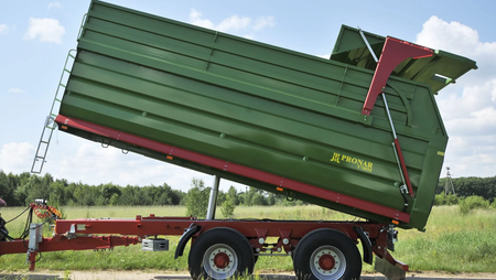 Køb Pronar T700M hos Brørup Traktor- & Maskincenter ApS