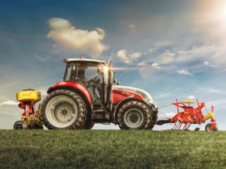 Køb APV harver og strigler hos Brørup Traktor- & Maskincenter