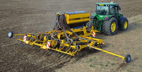 Claydon Halmstrigler