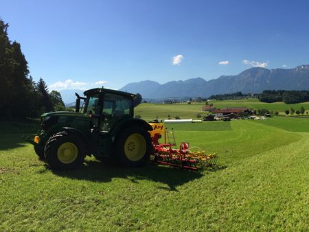 Køb APV luftsåmaskiner hos Brørup Traktor- & Maskincenter
