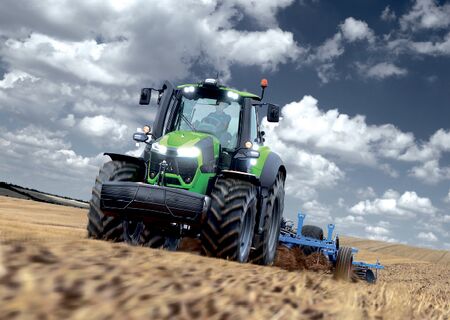 Deutz-Fahr Serie 9