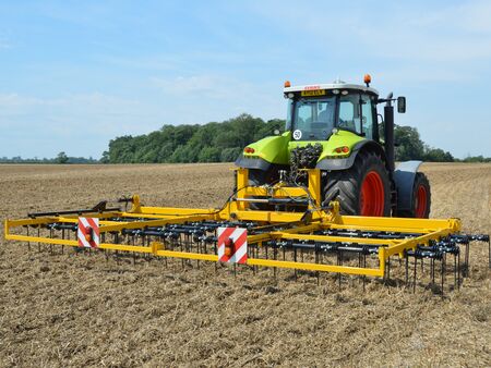 Claydon Strigler - Brørup Traktor- & Maskincenter