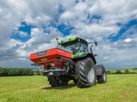 Kverneland - Gødningsspredere - Brørup Traktor- & Maskincenter